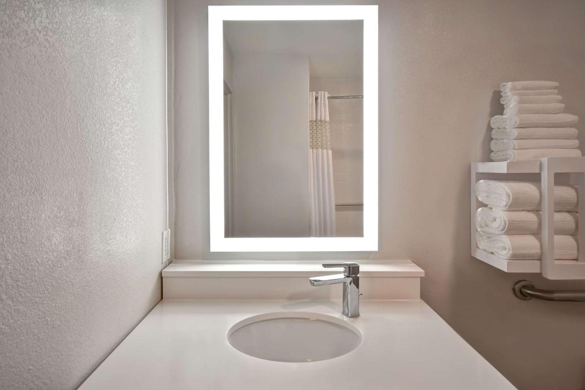 Hampton Inn Potomac Mills Woodbridge Kültér fotó